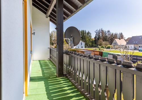 Großzügiges Zweifamilienhaus mit Ausbaureserve auf sonnigem Traumgrundstück in Großaitingen