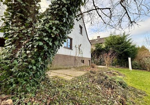 Rückansicht und Garten