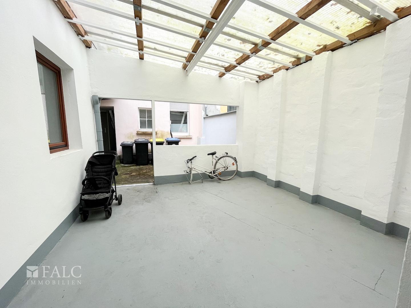 Hinterhofgebäude Terrasse