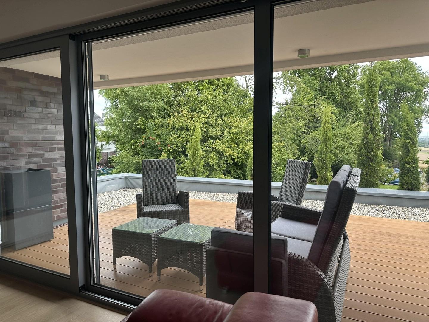 1.OG-Wohnung_Terrasse