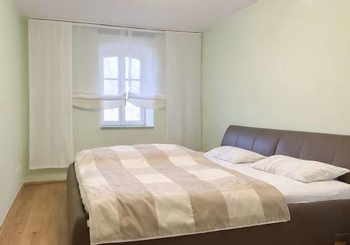 Geräumiges Schlafzimmer