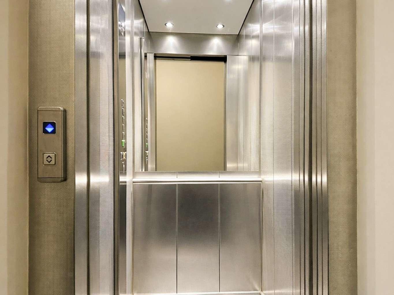 Praktischer Personenaufzug