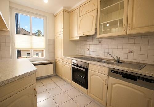 Küche mit Einbaugeräte