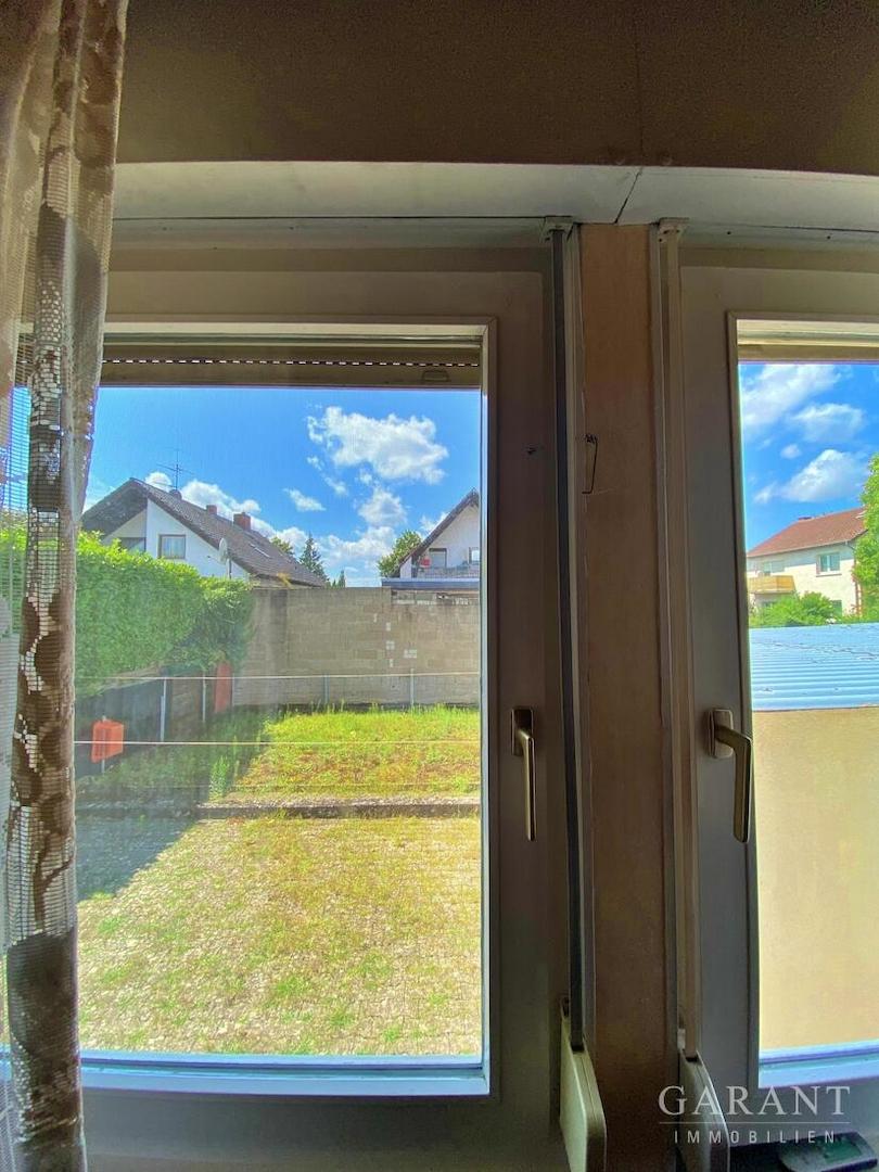 Ausblick Schlafzimmer in den Garten