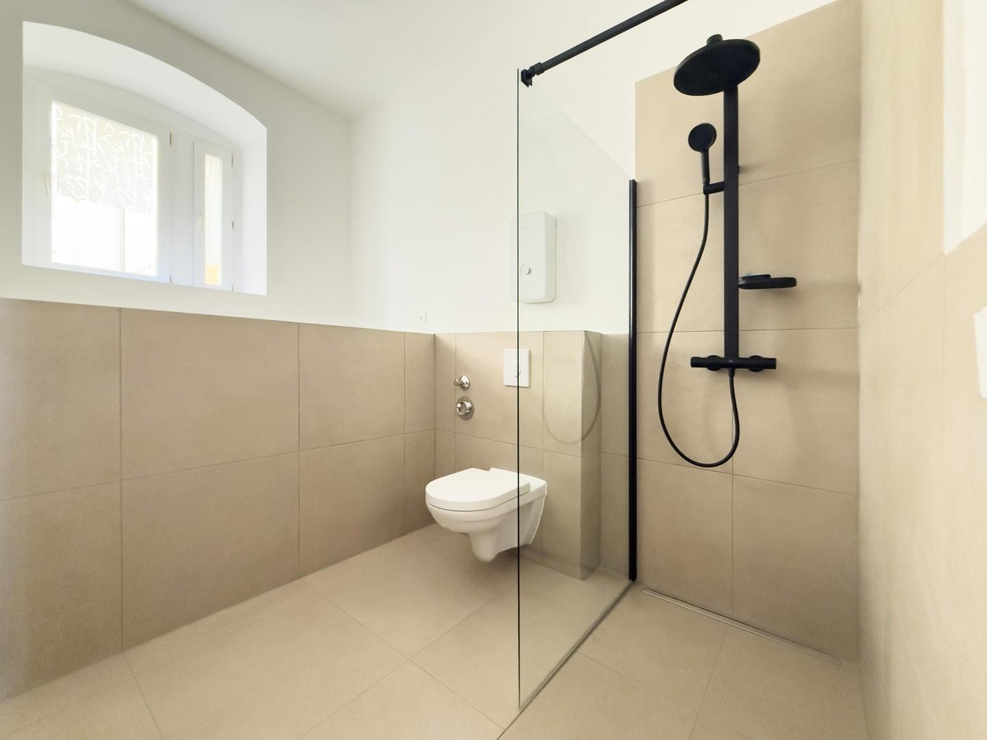 ebenerdige Rainshower