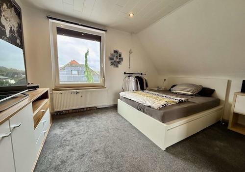 Schlafzimmer DG