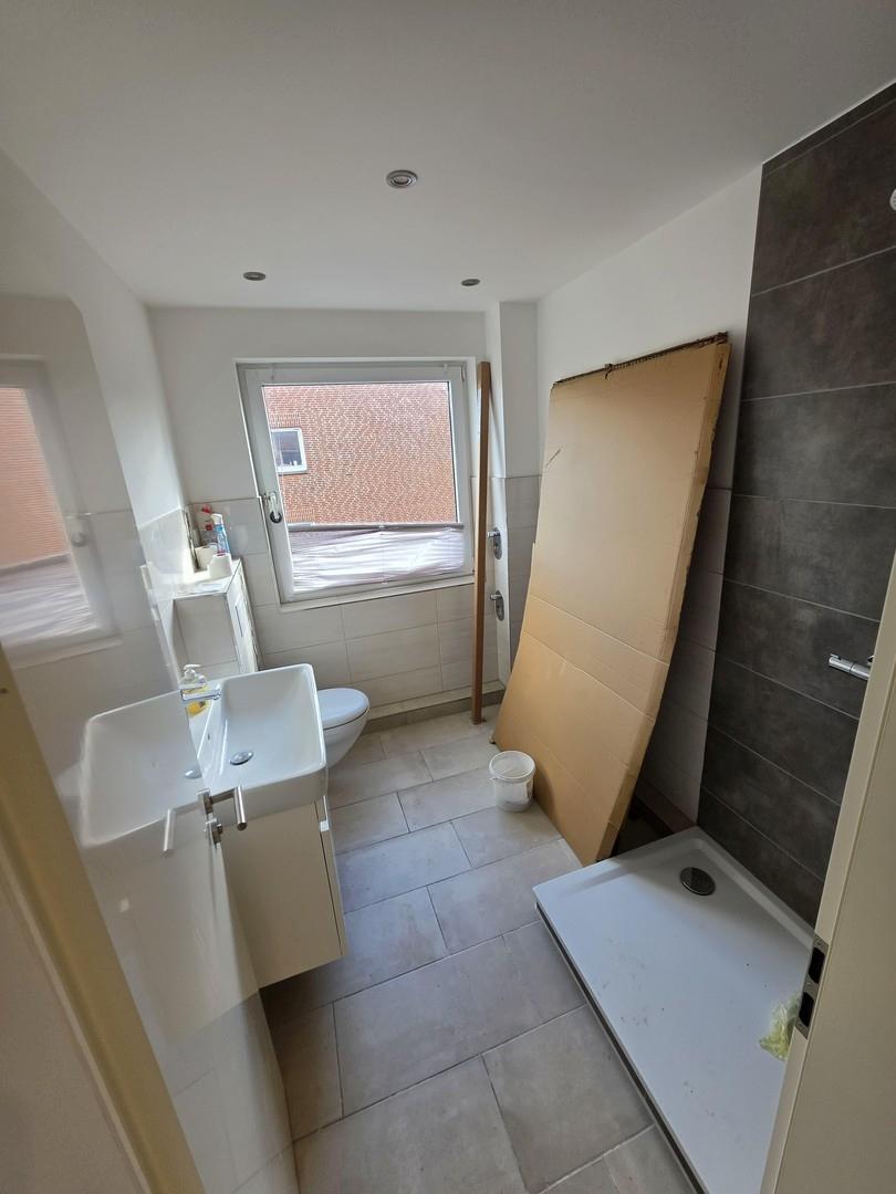 Duschbad mit Fenster