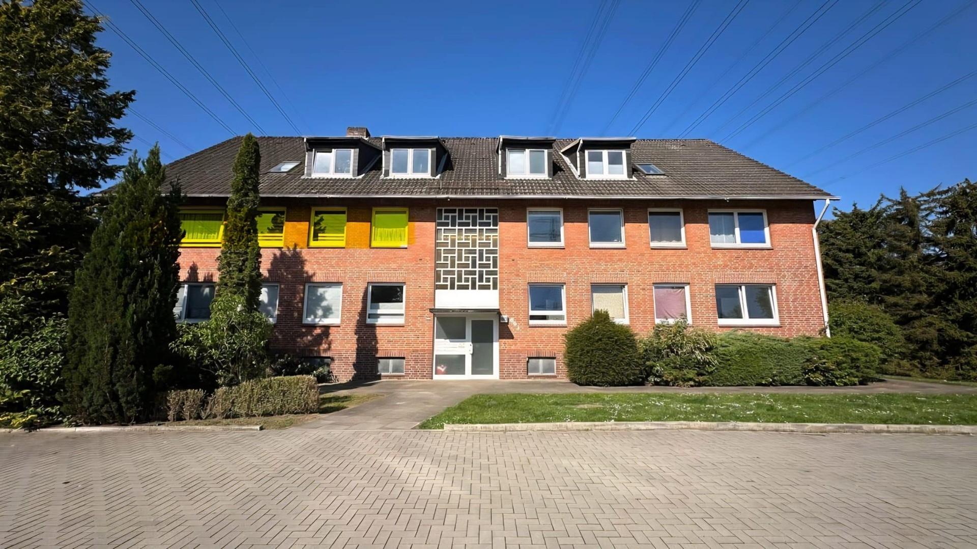 Vorderseite, PKW-Stellplatz! 