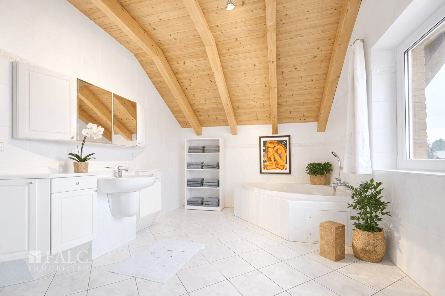 Bad mit Wanne und Dusche OG