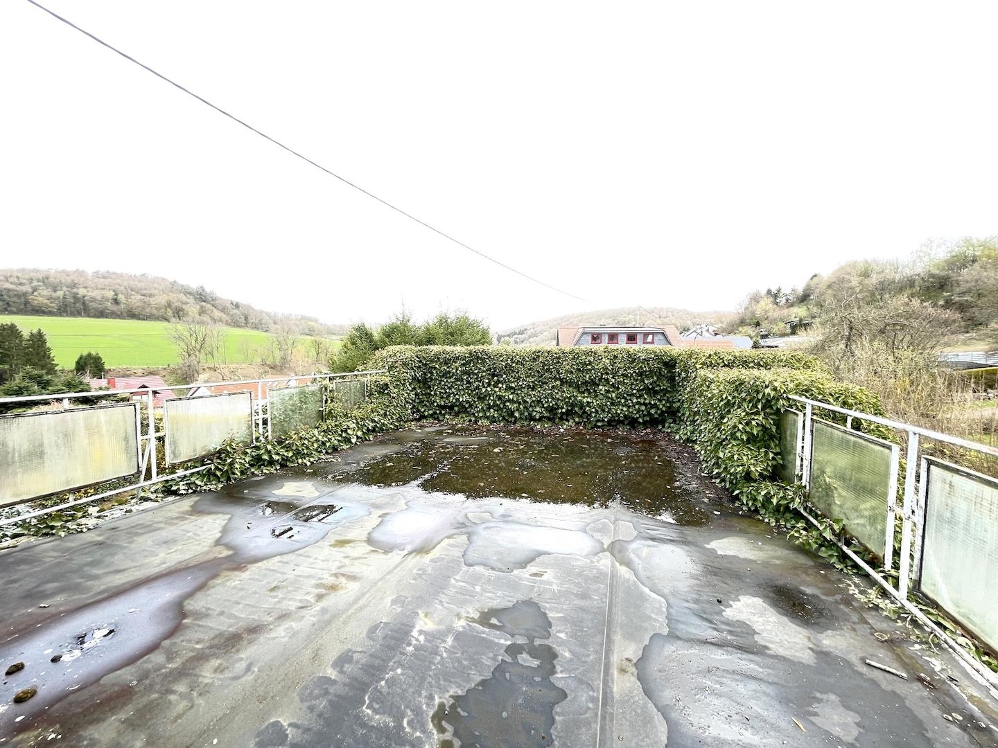 großer Balkon vor Zimmer 1 (OG vorne)