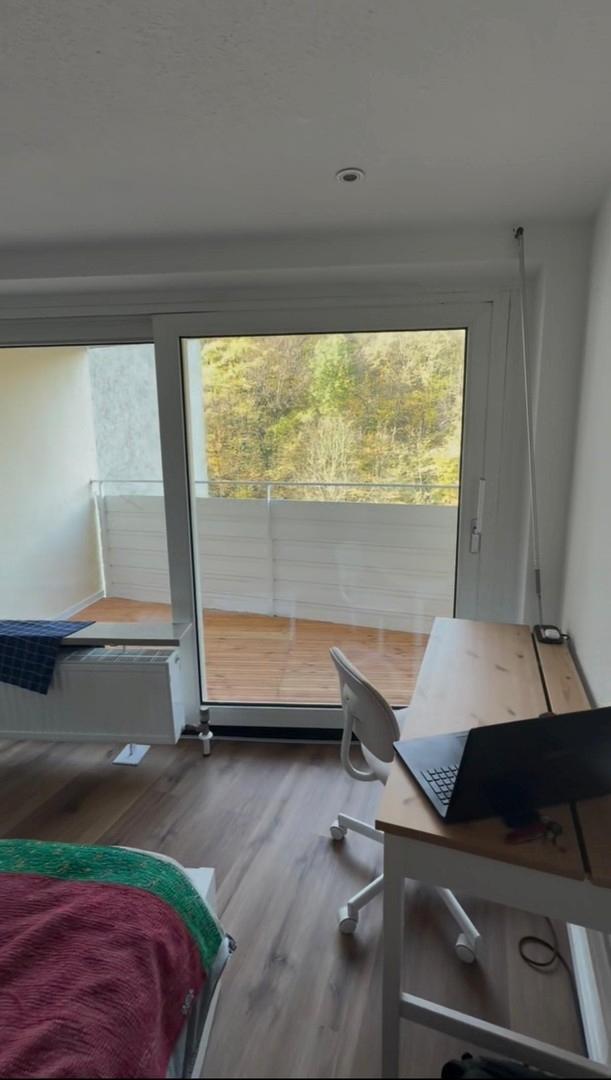 Zimmer 1 mit Balkon