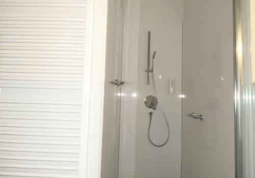 Bad Dusche