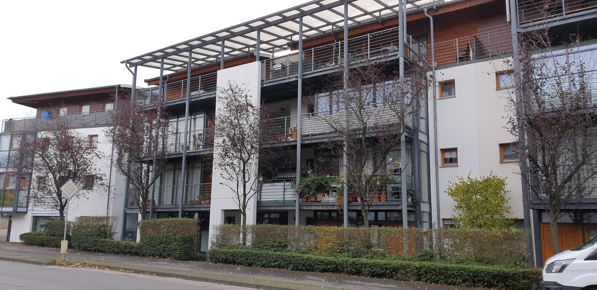 Gepflegtes Mehrfamilienhaus