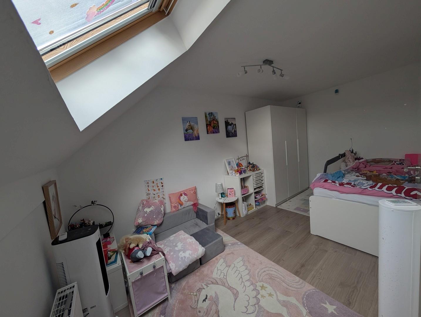 DG - Schlaf-, Kinderzimmer 1