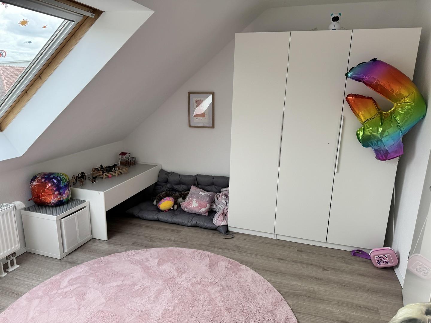 DG - Schlaf-, Kinderzimmer 2