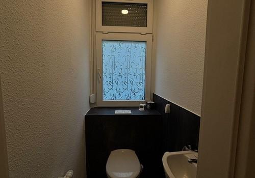 Separates WC praktisch im Allt