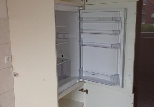Kühlschrank+Schränke oben+unte