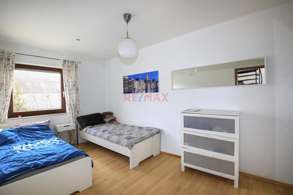 roßes Kinderzimmer OG