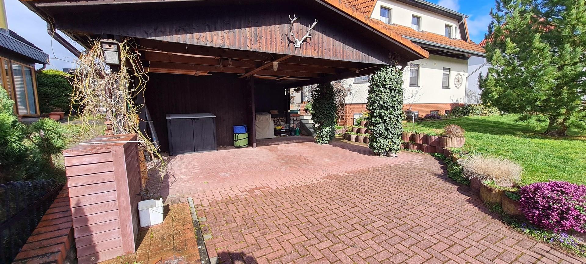 Platz 2 Autos/Müll/Schuppen