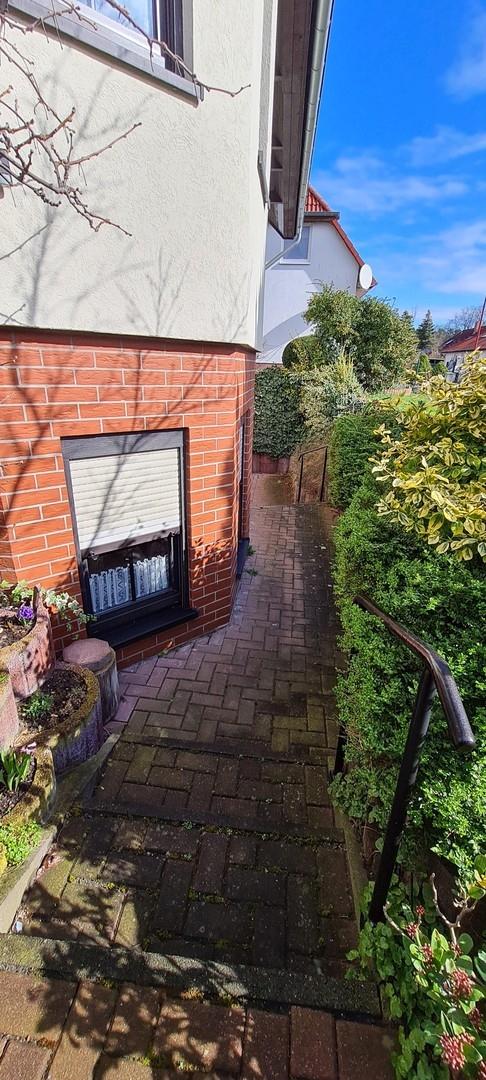 Nebeneingang Souterrain/UG