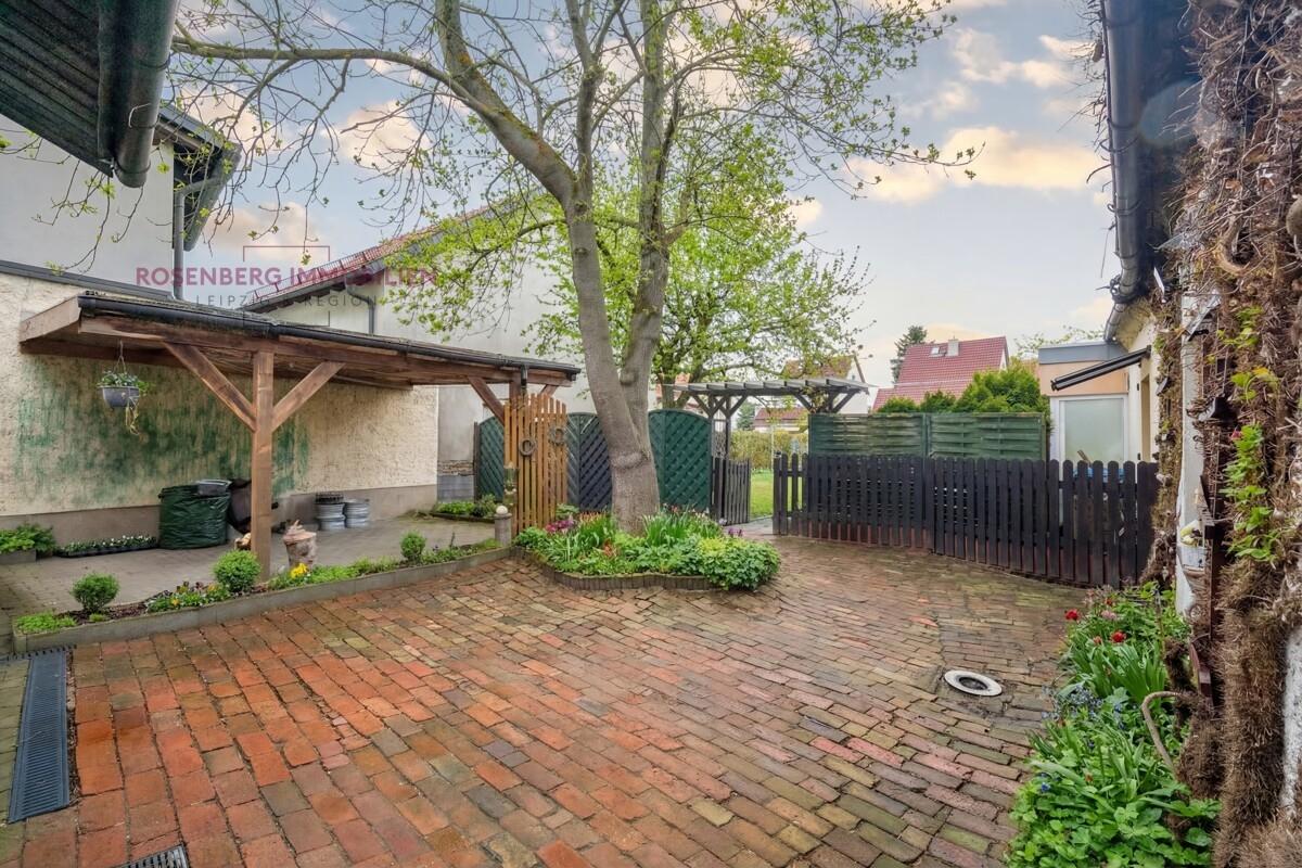 4a3cad51-staging-mehrfamilienhaus-in-muegeln-crellenhain