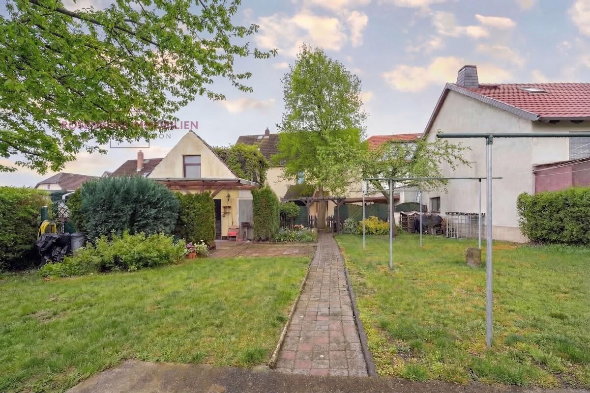 cb824946-aussenansicht-staging-mehrfamilienhaus-in-muegeln-crellenhain
