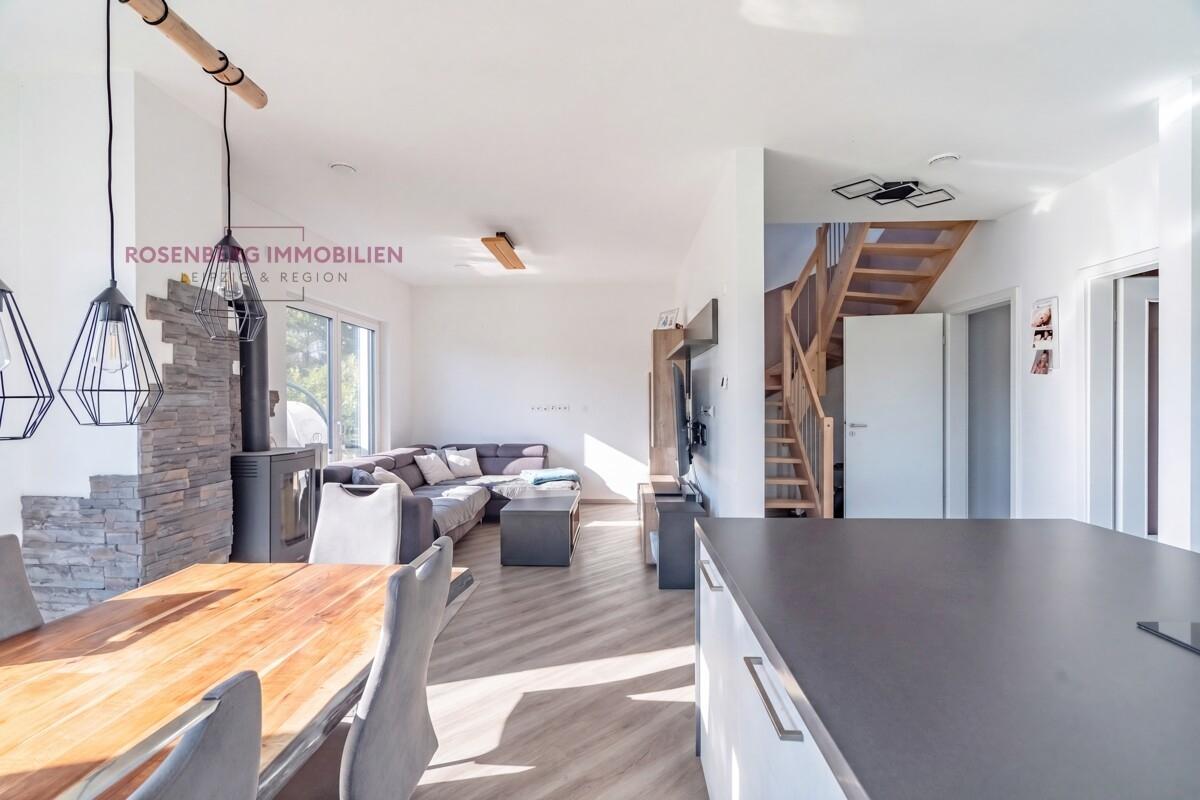 3e16bf97-offener-wohnbereich-staging-einfamilienhaus-in-wurzen-kuehren