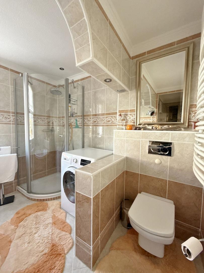 mit separater Dusche