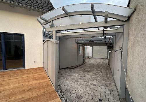 Garage 2 und 3 vom Garten