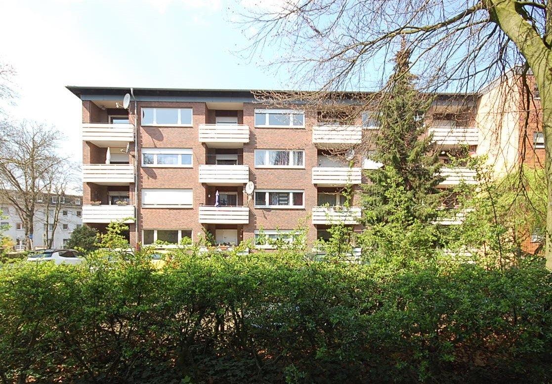 103 Rückfassade & Balkone vor Sanierung 