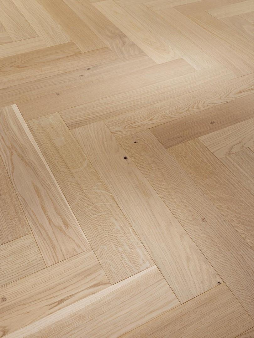 HOCHWERTIGER EICHENPARKETT