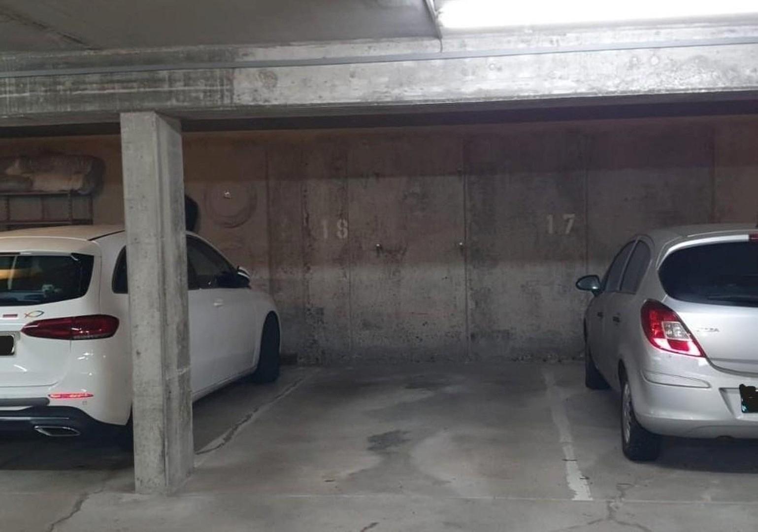 Tiefgaragenstellplatz