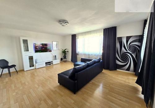 3b4511dd-aa75-40ea-8660-d216e1e73dba-1878648560