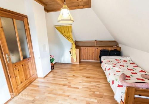 Schlafzimmer Haus 1 / 2