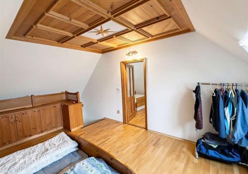 Schlafzimmer Haus 2 /2