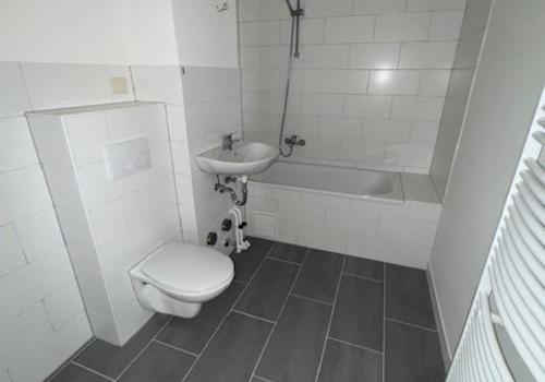 modernes Badezimmer