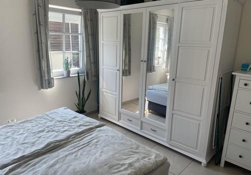 Schlafzimmer Ansicht 2