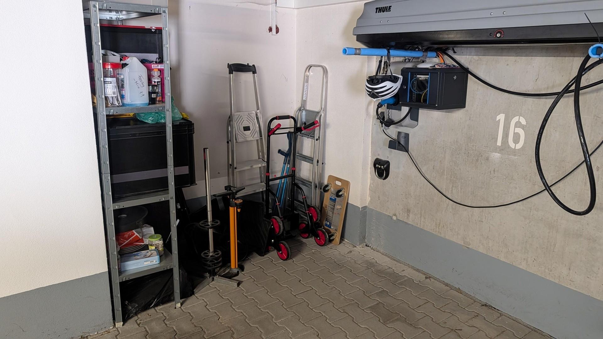 Abstellecke neben TG-Stellplat