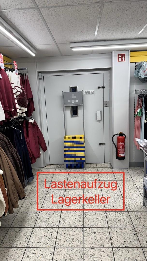 Geschäftsfläche Lastenaufzug