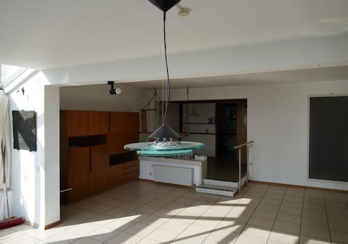 Esszimmer mit Blick auf Küche