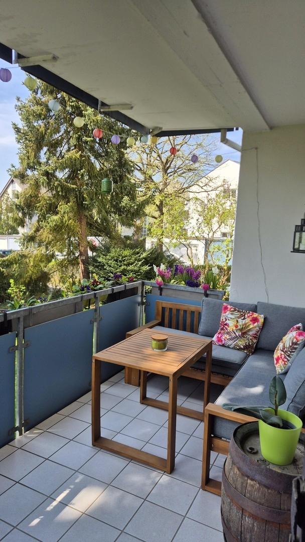 Hauptbalkon mit Gartenblick