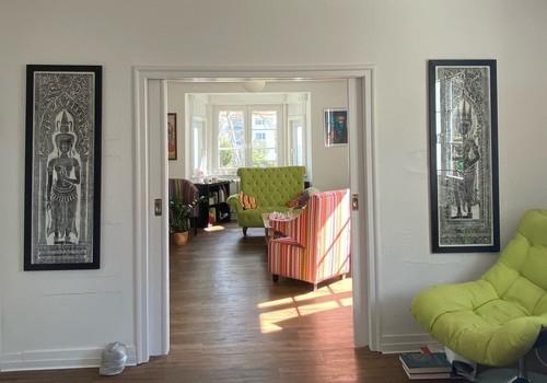 Doppelwohnzimmer mit Erker