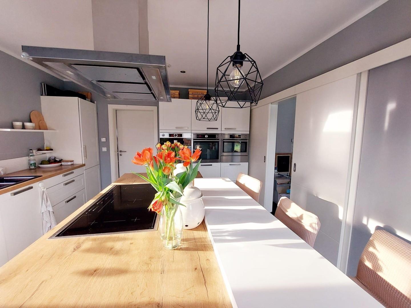 Backofen und Dampfgarer