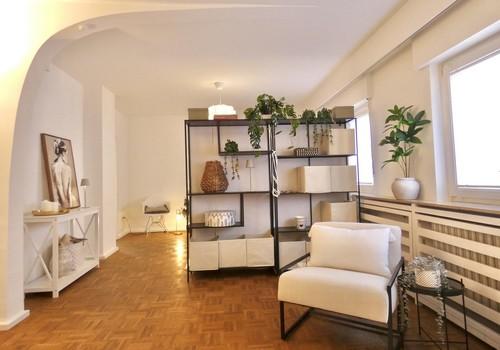 Grosser Raum  - Wohnbereich