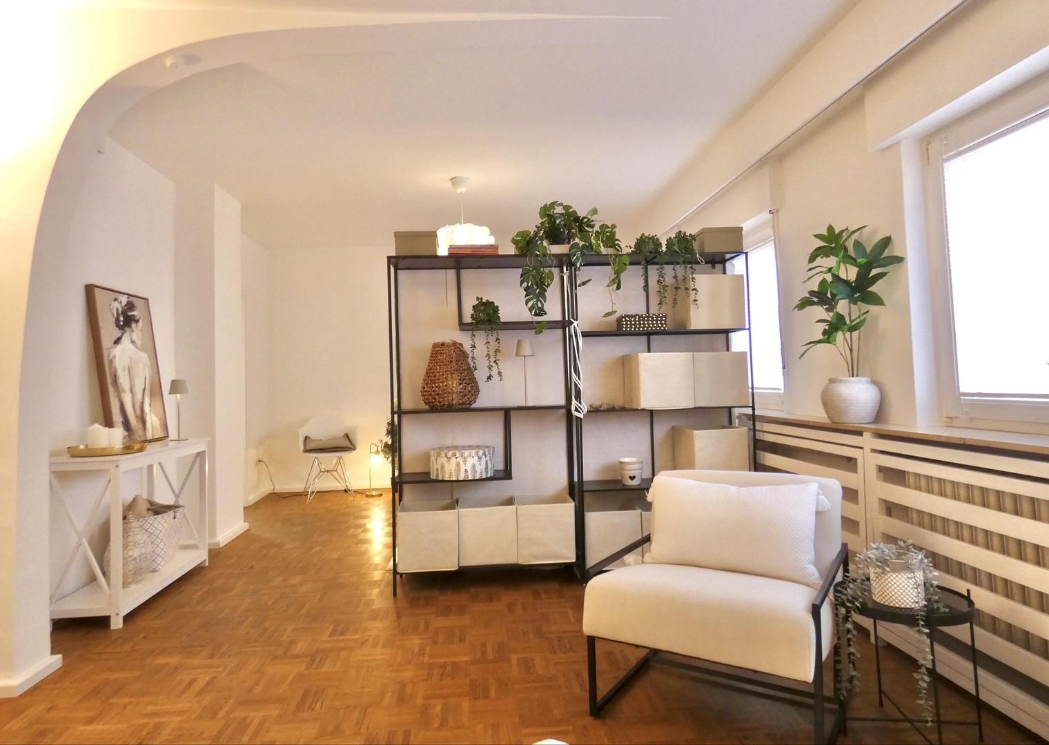 Grosser Raum  - Wohnbereich