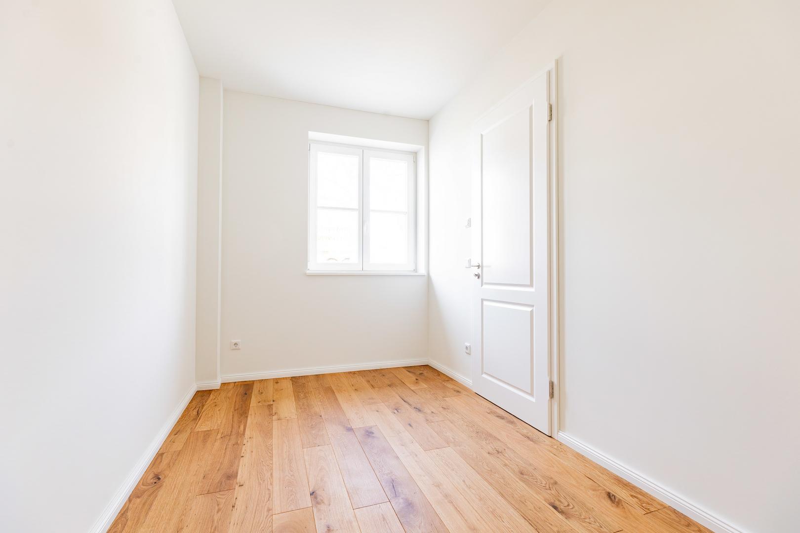 Schlafen/Arbeiten/Gast/AuPair (EG)