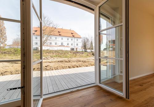Ausblick Wohnen/Essen/Küche in den Osten mit Schlossblick (EG)