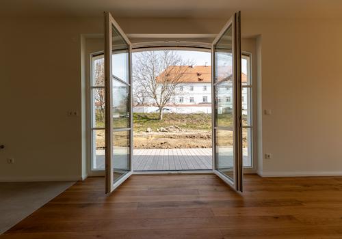 Ausblick Wohnen/Essen/Küche in den Osten mit Schlossblick (EG)