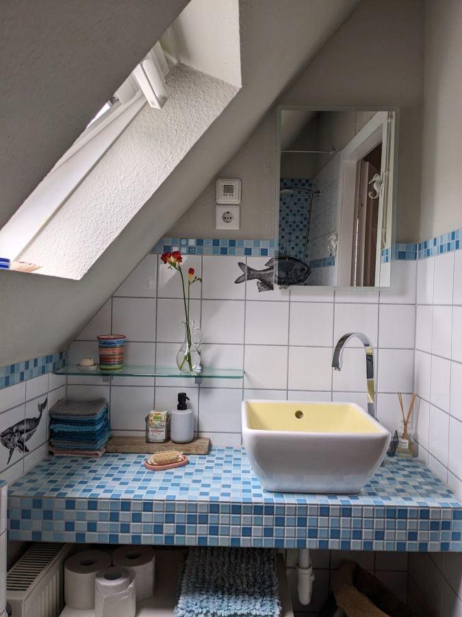 Gästebad OG Waschbecken