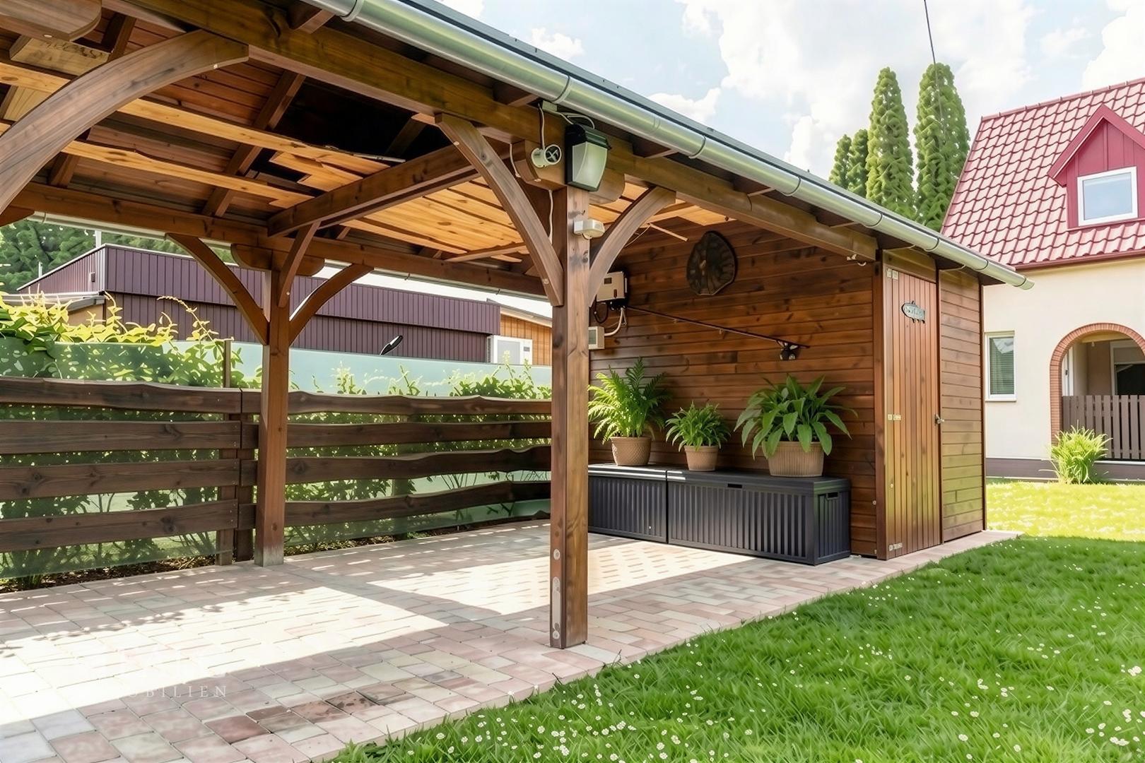 Überdachung mit Schuppen